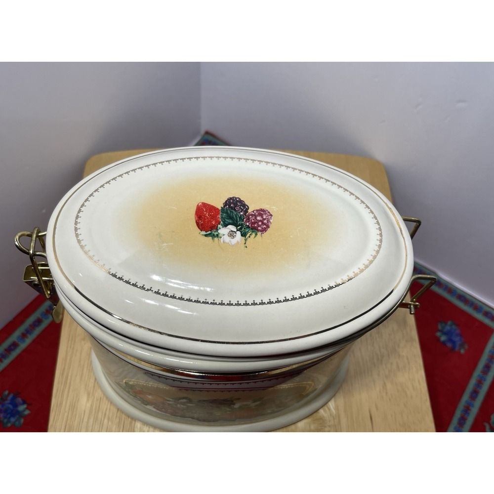 🍇Vintage Knott's Berry Farm Foods Ceramic Canister with Brass Style Hinged Lid - Picture 6 of 8